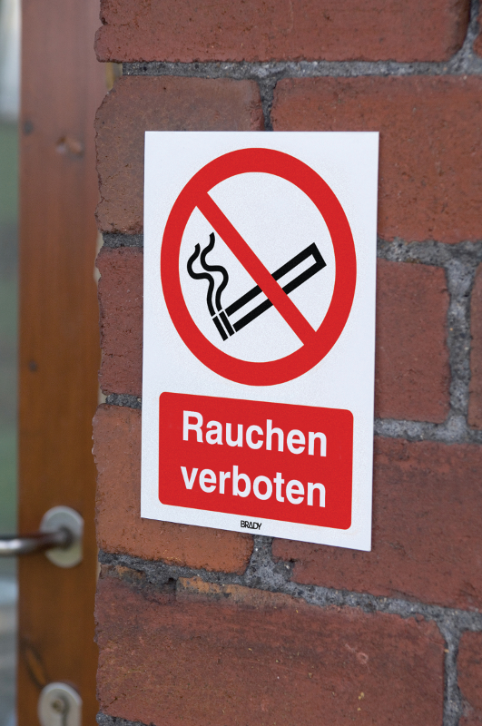Verbotsschild "Rauchen verboten"